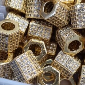 Разделитель, латунь, цвет золото, размер 8х7,5 мм