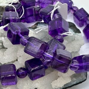 аметист, нить 19 см, размер 8,6-9,2х8,6-9,2 мм