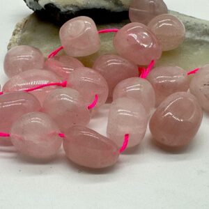 розовый кварц, нить 19 см, размер ~19х17 мм