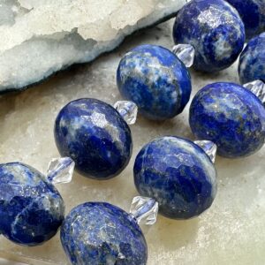 лазурит, нить 19 см, размер ~17,5х13 мм