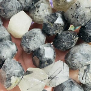 кварц с турмалином, нить 19 см, размер ~ 17х13 мм