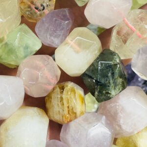 микс камней, нить 19 см, размер ~ 17х13 мм